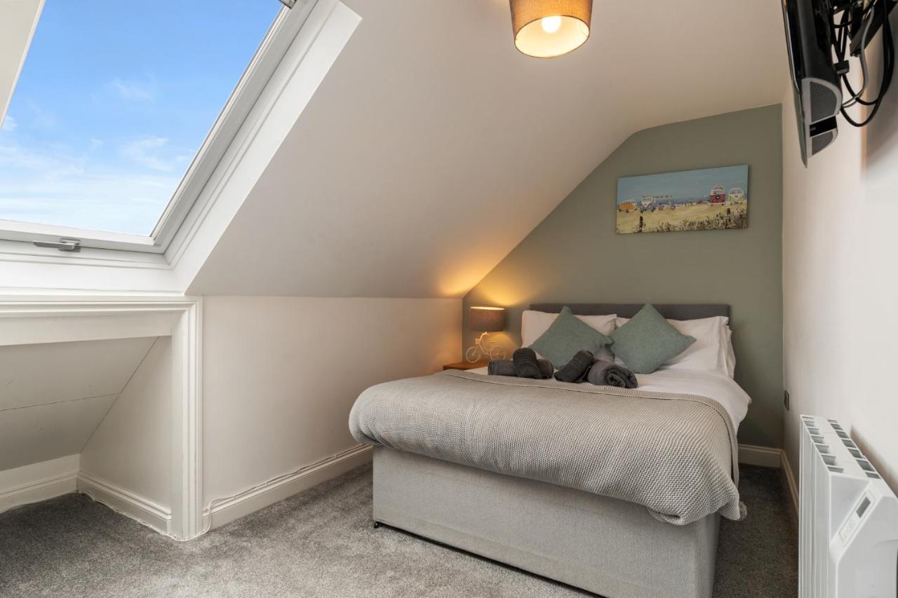Hazel Cottage Tenby Esterno foto